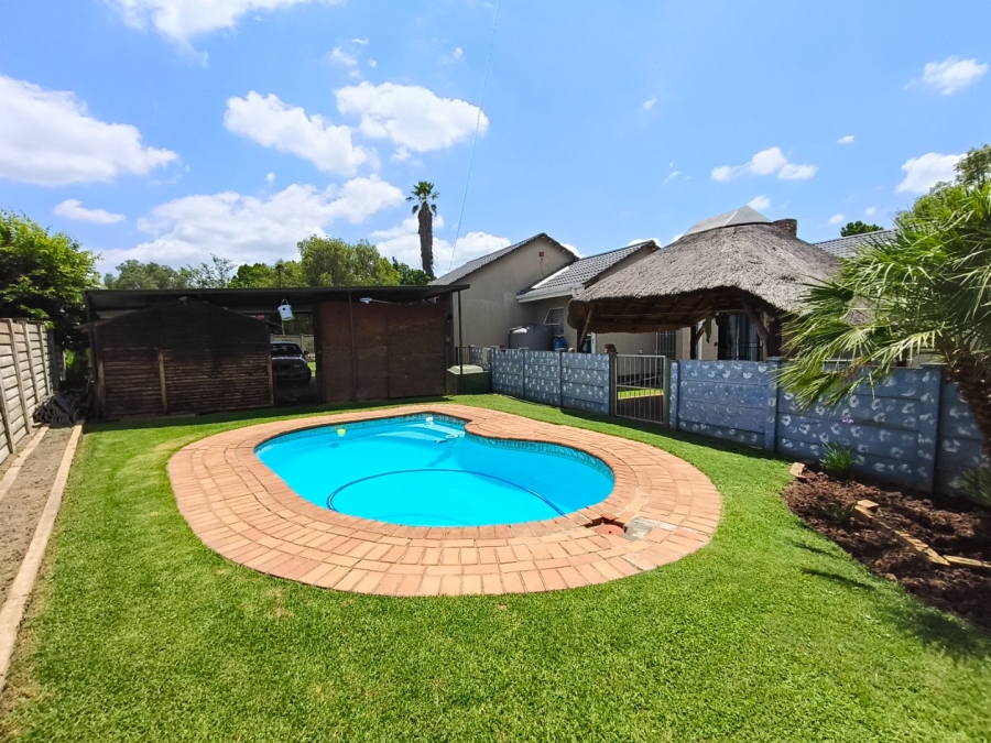 4 Bedroom Property for Sale in Parys Free State